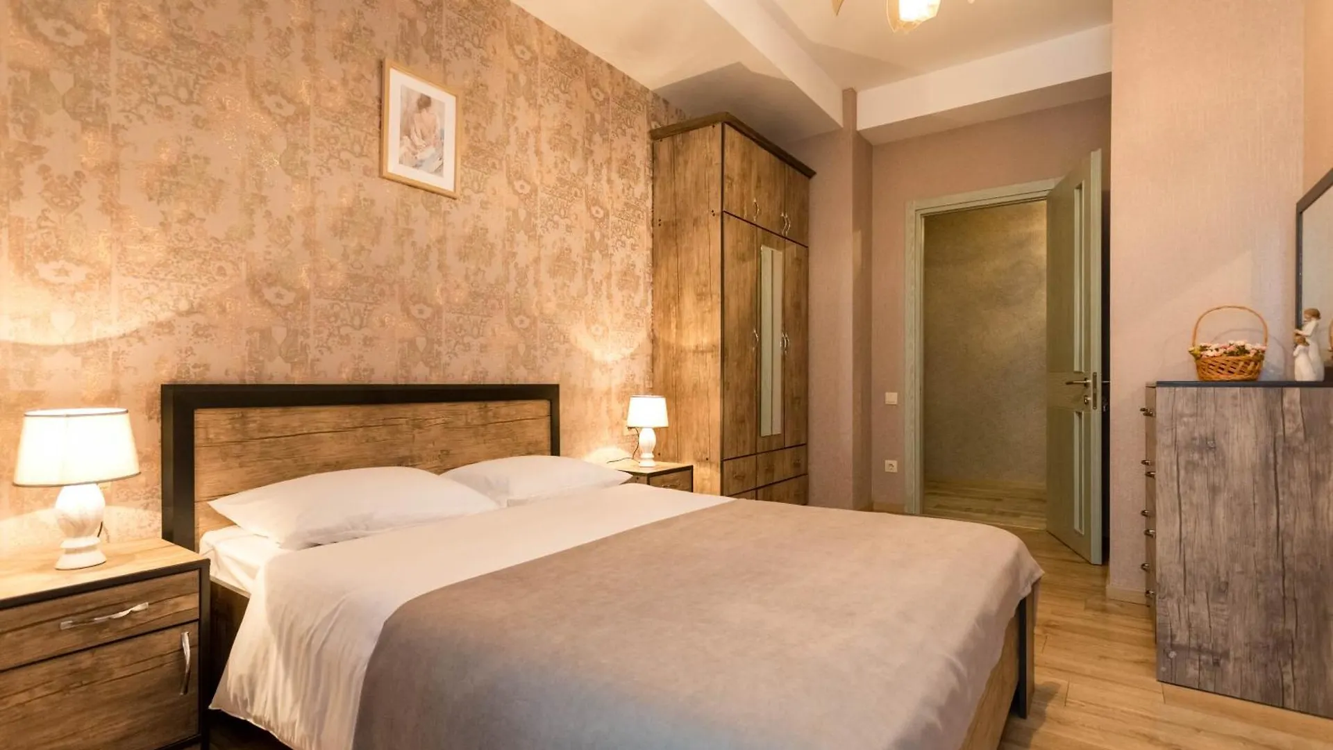 Tbilisi Central Apartment